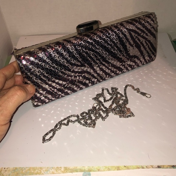 Black and Silver Sequin Clutch with Chain Strap/ perfect for grad or wedding - Picture 1 of 9